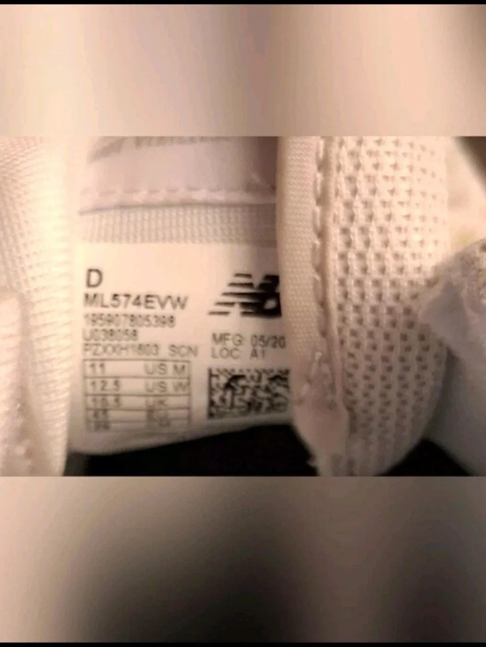 New Balance new* missing